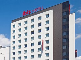 ibis Warszawa West Station