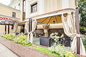 Hotel Na Kazachyem
