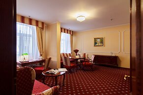 Hotel Na Kazachyem