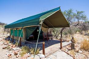 Etusis Lodge