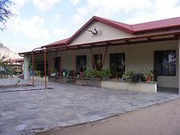 Etusis Lodge