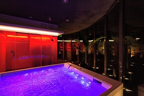 Zambala Luxury Apartments