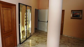 Hotel Reali