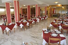 Hotel Reali