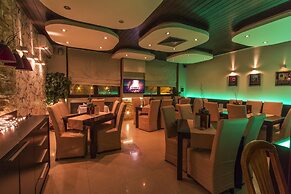 Petrus Hotel