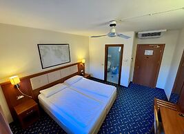 Hotel Benaco
