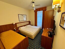 Hotel Benaco