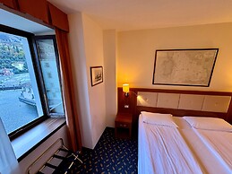 Hotel Benaco