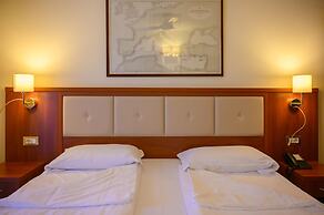 Hotel Benaco