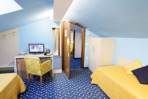 Hotel Benaco
