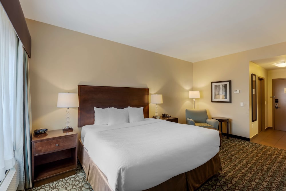 Best Western Plus Walkerton Hotel & Conference Centre