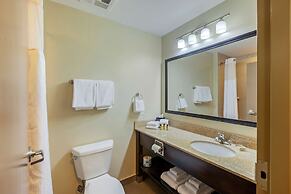 Best Western Plus Walkerton Hotel & Conference Centre