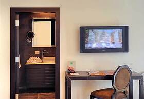 Orient Queen Homes