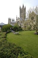 Canterbury Cathedral Lodge