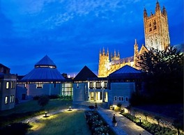 Canterbury Cathedral Lodge