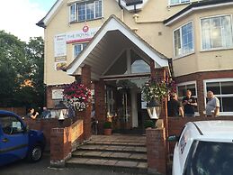 Royal Hotel