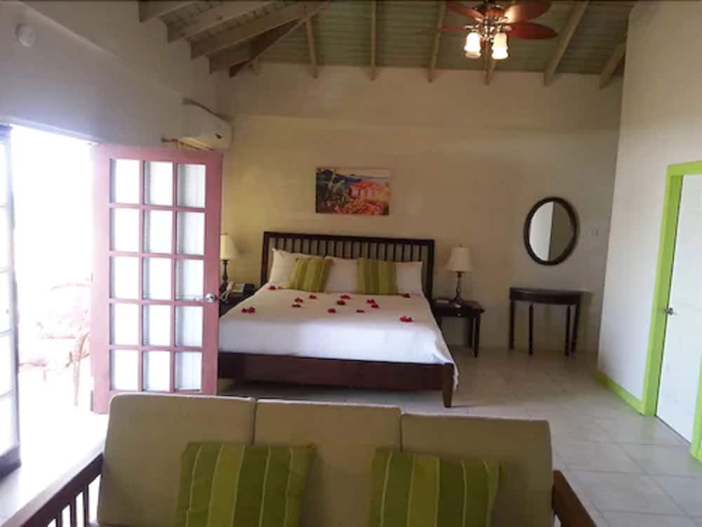 Grooms Beach Villa & Resort