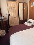 Delovely Hotel
