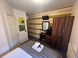Delovely Hotel