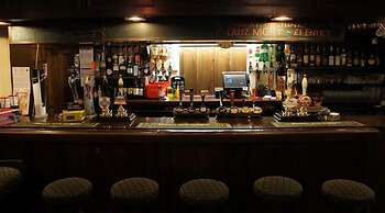 The Manifold Inn