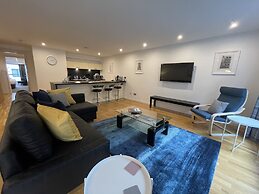 Tolbooth Apartments