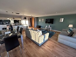 Tolbooth Apartments
