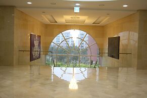 Raon Hotel & Resort