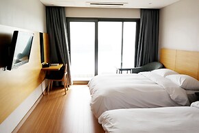 Asia Lakeside Hotel