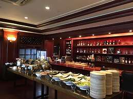 Asia Lakeside Hotel