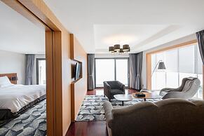Asia Lakeside Hotel
