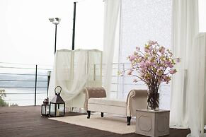 Asia Lakeside Hotel