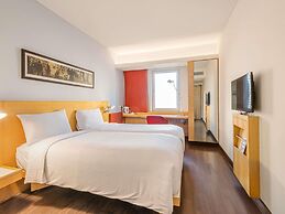 ibis Navi Mumbai Hotel