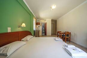 Porto Kalamaki Hotel