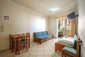 Porto Kalamaki Hotel