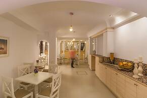 Sunrise Hotel