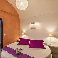 Sunrise Hotel