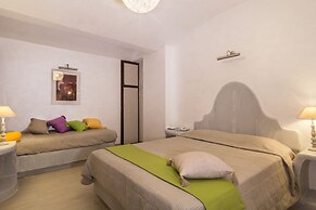 Sunrise Hotel