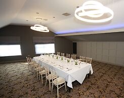 Red Hall Hotel