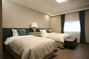 Polaris Hotel