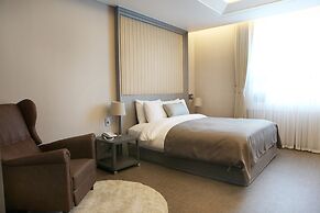 Polaris Hotel