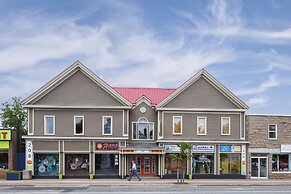 Micro Boutique Living - Antigonish