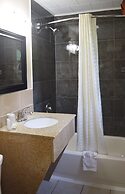 Knights Inn Arnprior