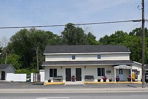 Knights Inn Arnprior