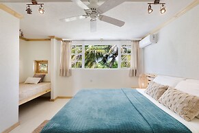 Surfers Bay Resort