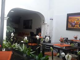 Central House Hotel