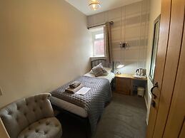 Autumn Leaves Guest House