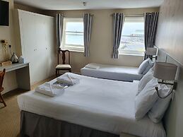 Alexandra Hotel