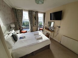 Alexandra Hotel