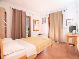 Levantin Inn