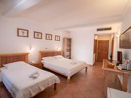 Levantin Inn